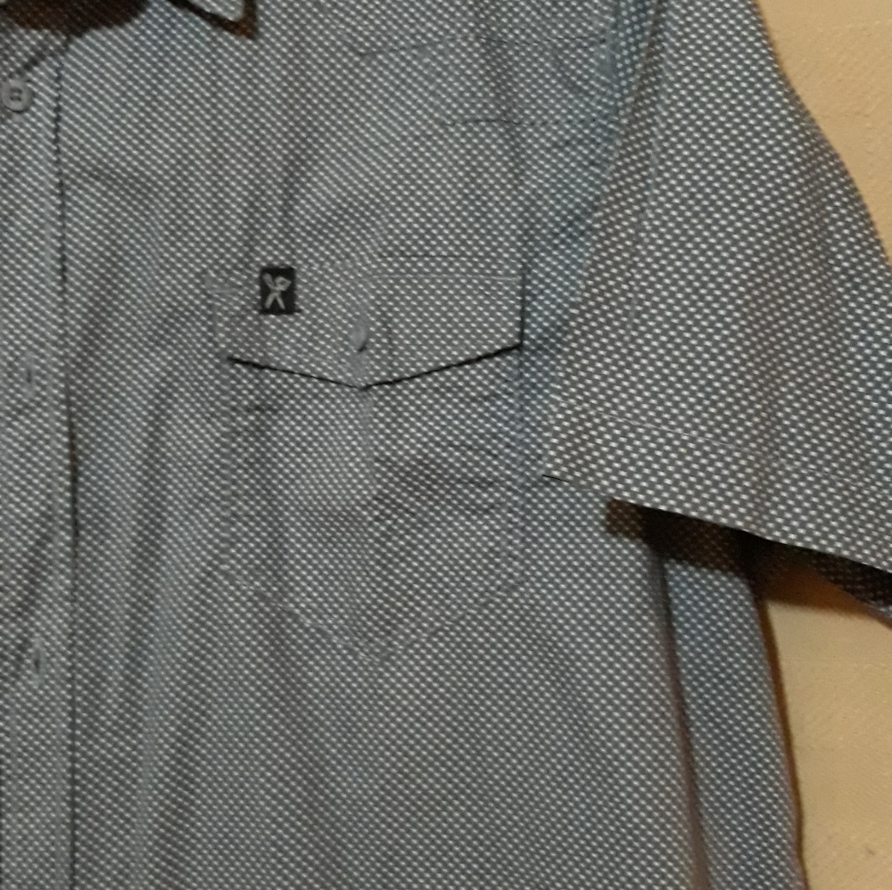 Button down shirt - Picture 2 of 3